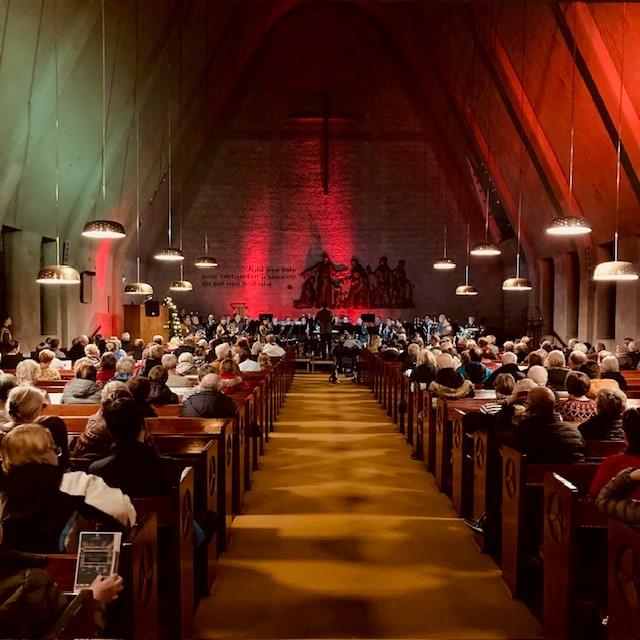 Kuva Sallan kirkossa pidetystä konsertista